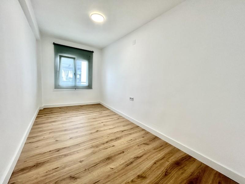 3 Bedroom Renovated Apartment for Sale in Torrevieja City Centre with Balcony 10