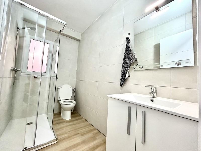 3 Bedroom Renovated Apartment for Sale in Torrevieja City Centre with Balcony 12