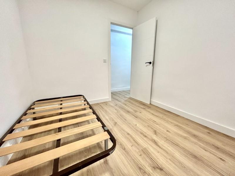 3 Bedroom Renovated Apartment for Sale in Torrevieja City Centre with Balcony 14
