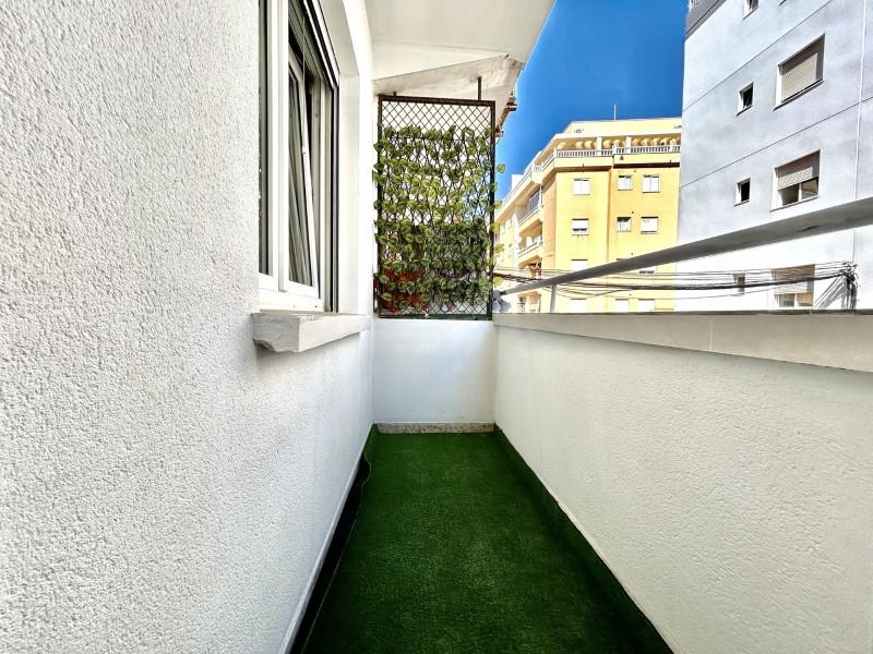 3 Bedroom Renovated Apartment for Sale in Torrevieja City Centre with Balcony 16
