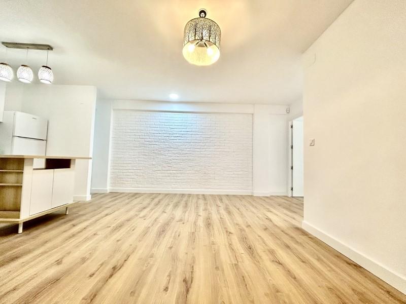 3 Bedroom Renovated Apartment for Sale in Torrevieja City Centre with Balcony 5
