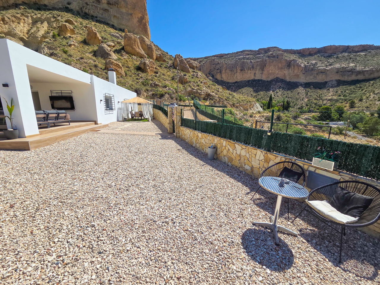 Luxury Reimagined 3 Bedroom Country Villa for Sale in Crevillente – 6,500m² Plot with Pool & Olive Grove3