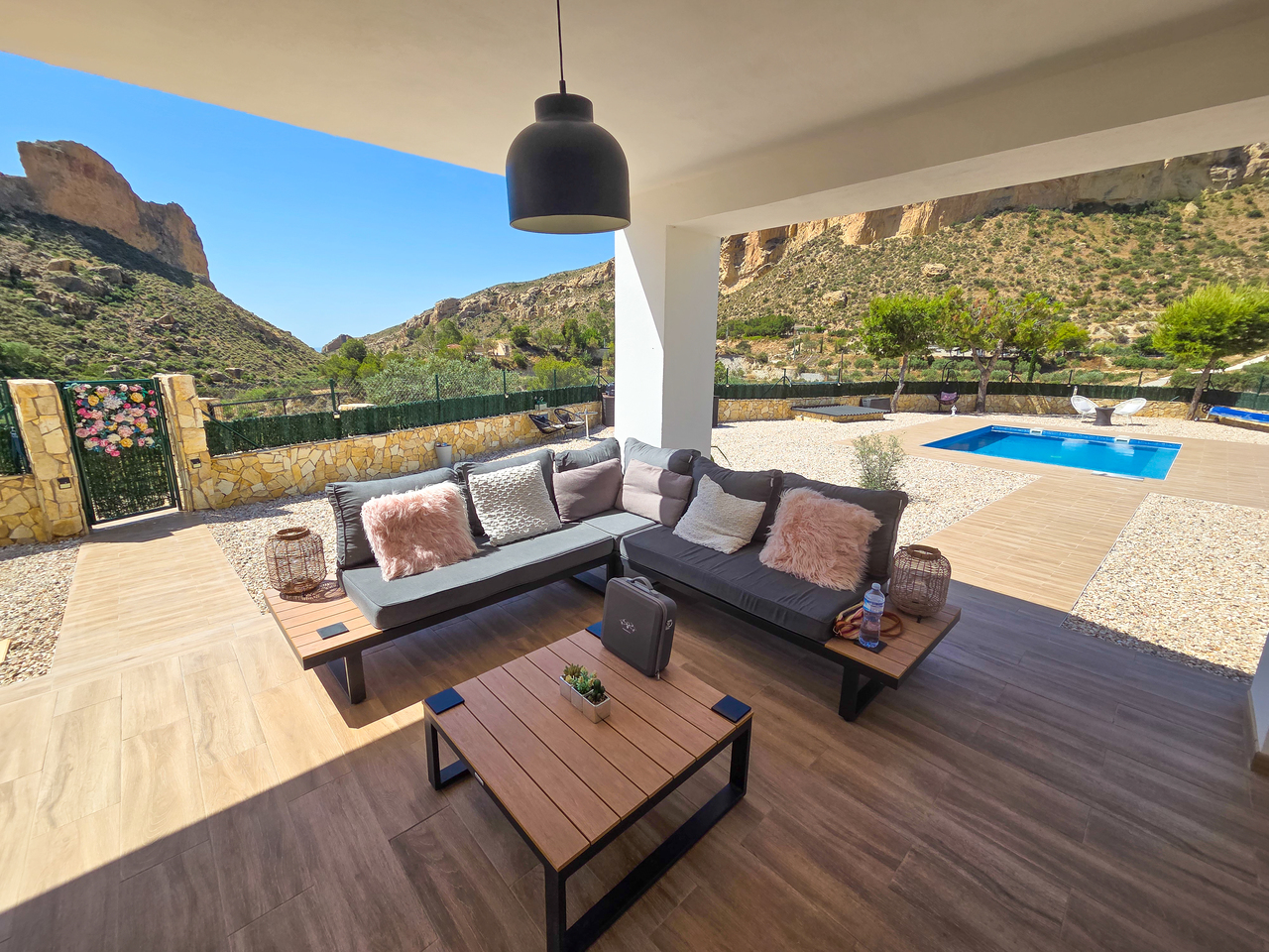 Luxury Reimagined 3 Bedroom Country Villa for Sale in Crevillente – 6,500m² Plot with Pool & Olive Grove6