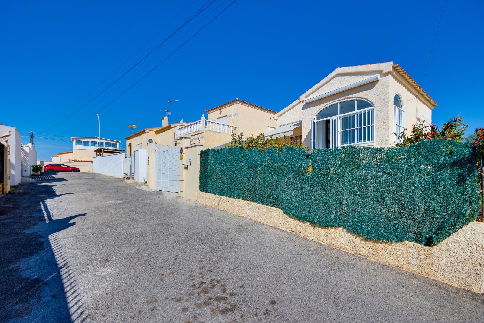 2 Bedroom Villa For Sale In San Fulgencio2