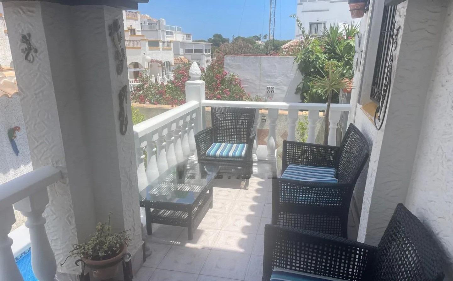 3 Bedroom Townhouse for Sale in Orihuela Costa, Alicante 2