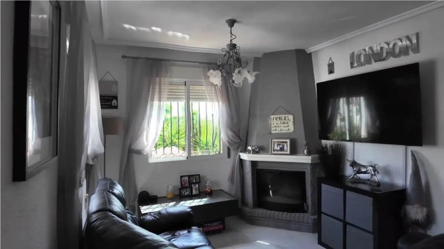 3 Bedroom Townhouse for Sale in Orihuela Costa, Alicante 4