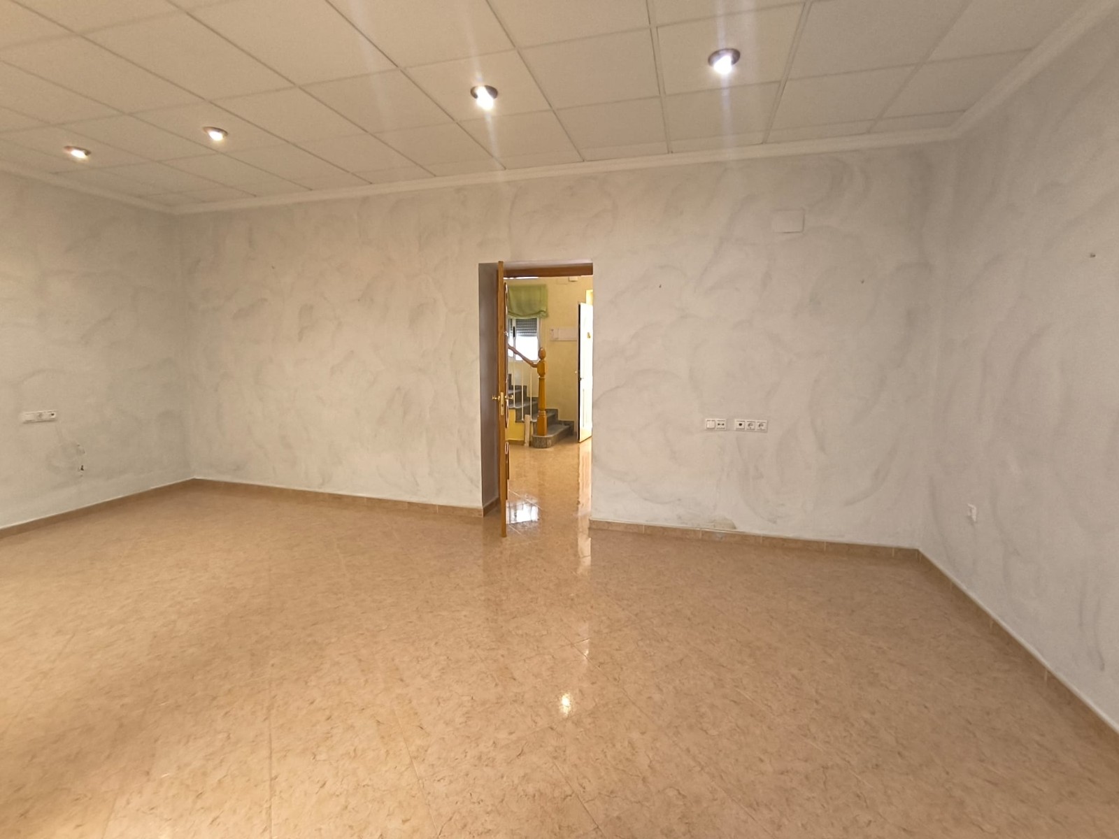 4 Bedroom Town House For Sale In Algueña12