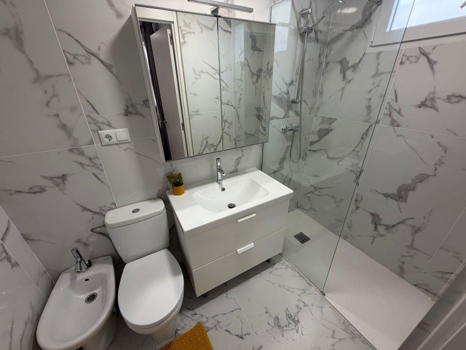 Brand New Renovated 4-Bedroom Semi-Detached House with Private Pool & Solarium for Sale in La Mata, Torrevieja 15