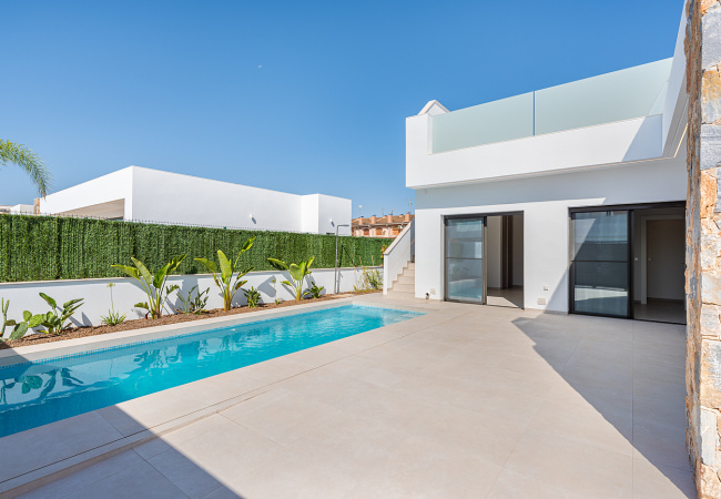 Detached Contemporary Villas near the Beach in Los Alcázares2