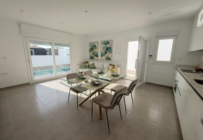 Modern Bungalows with Private Pools and Parking in Roldán Murcia10