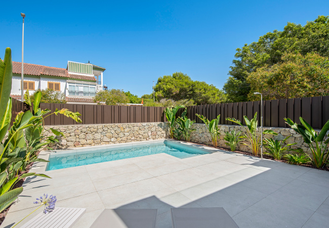 Modern Detached Villas Near Beach in Mil Palmeras Spain3