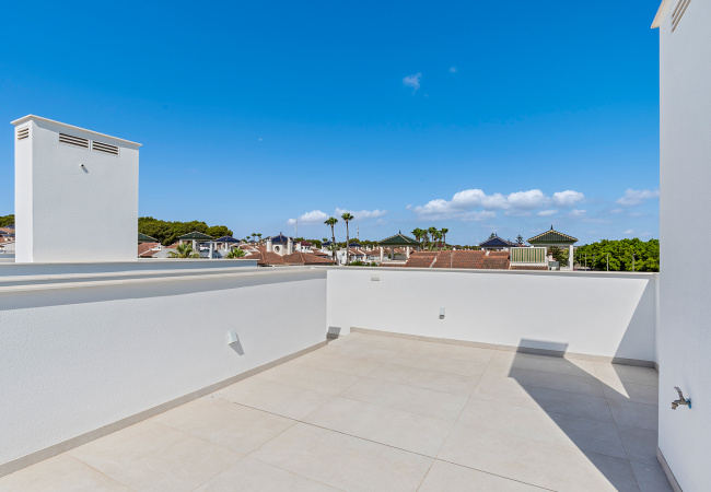 Modern Detached Villas Near Beach in Mil Palmeras Spain5