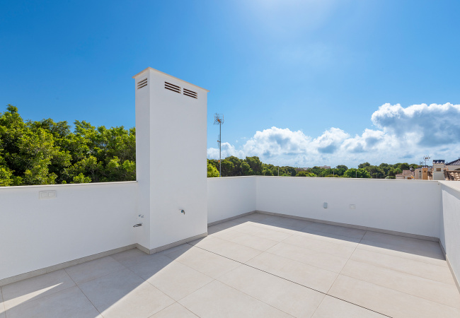 Modern Detached Villas Near Beach in Mil Palmeras Spain7