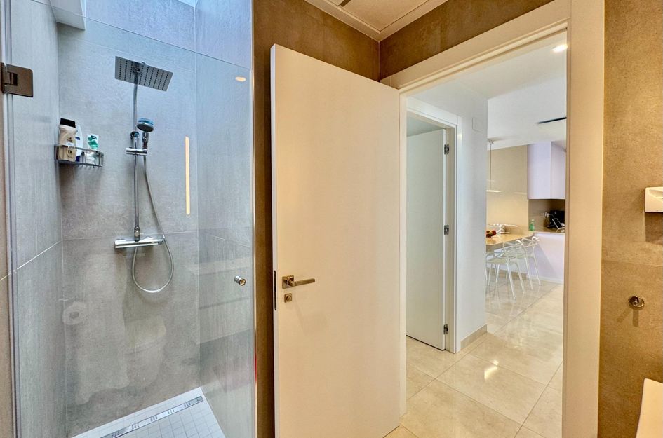 Modern Villa with Views of the Salt Lakes For Sale in San Miguel de Salinas 13