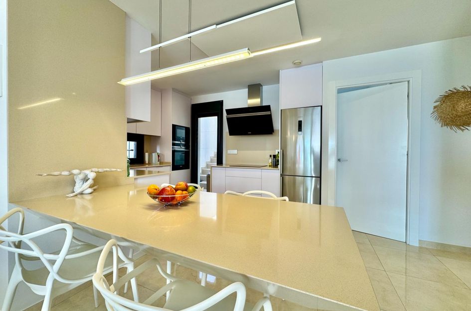 Modern Villa with Views of the Salt Lakes For Sale in San Miguel de Salinas 18