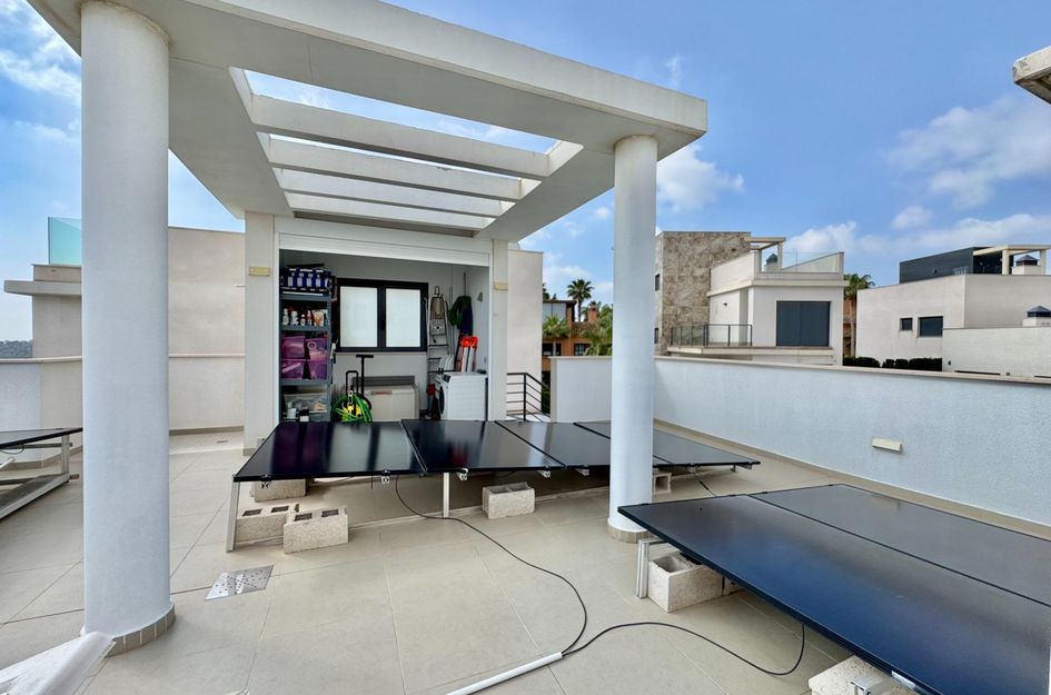 Modern Villa with Views of the Salt Lakes For Sale in San Miguel de Salinas 26