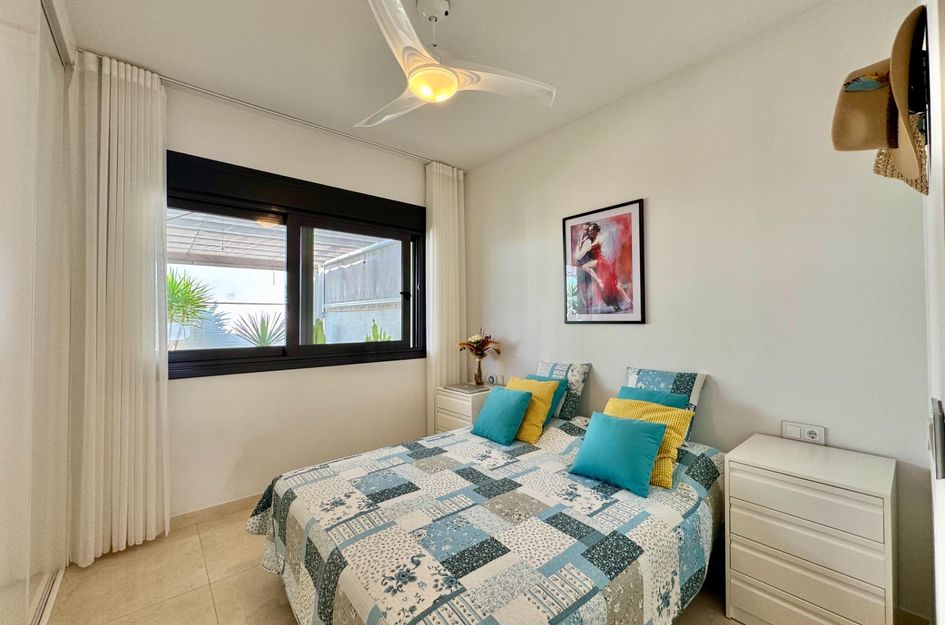 Modern Villa with Views of the Salt Lakes For Sale in San Miguel de Salinas 9