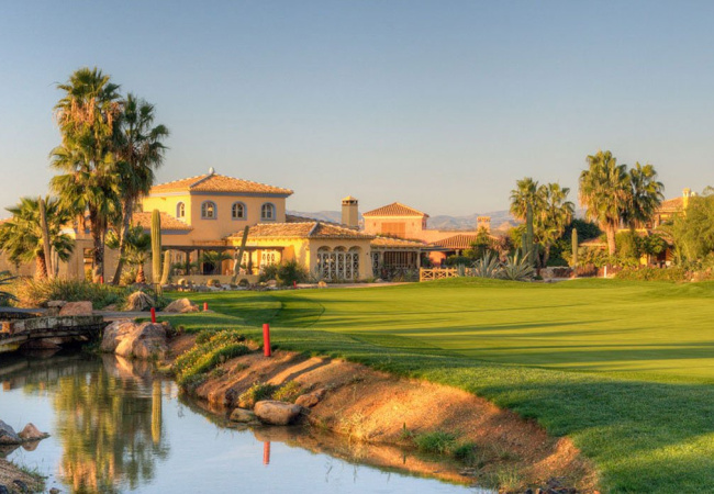 Exquisite Mediterranean Houses in a Prestigious Almeria Resort9
